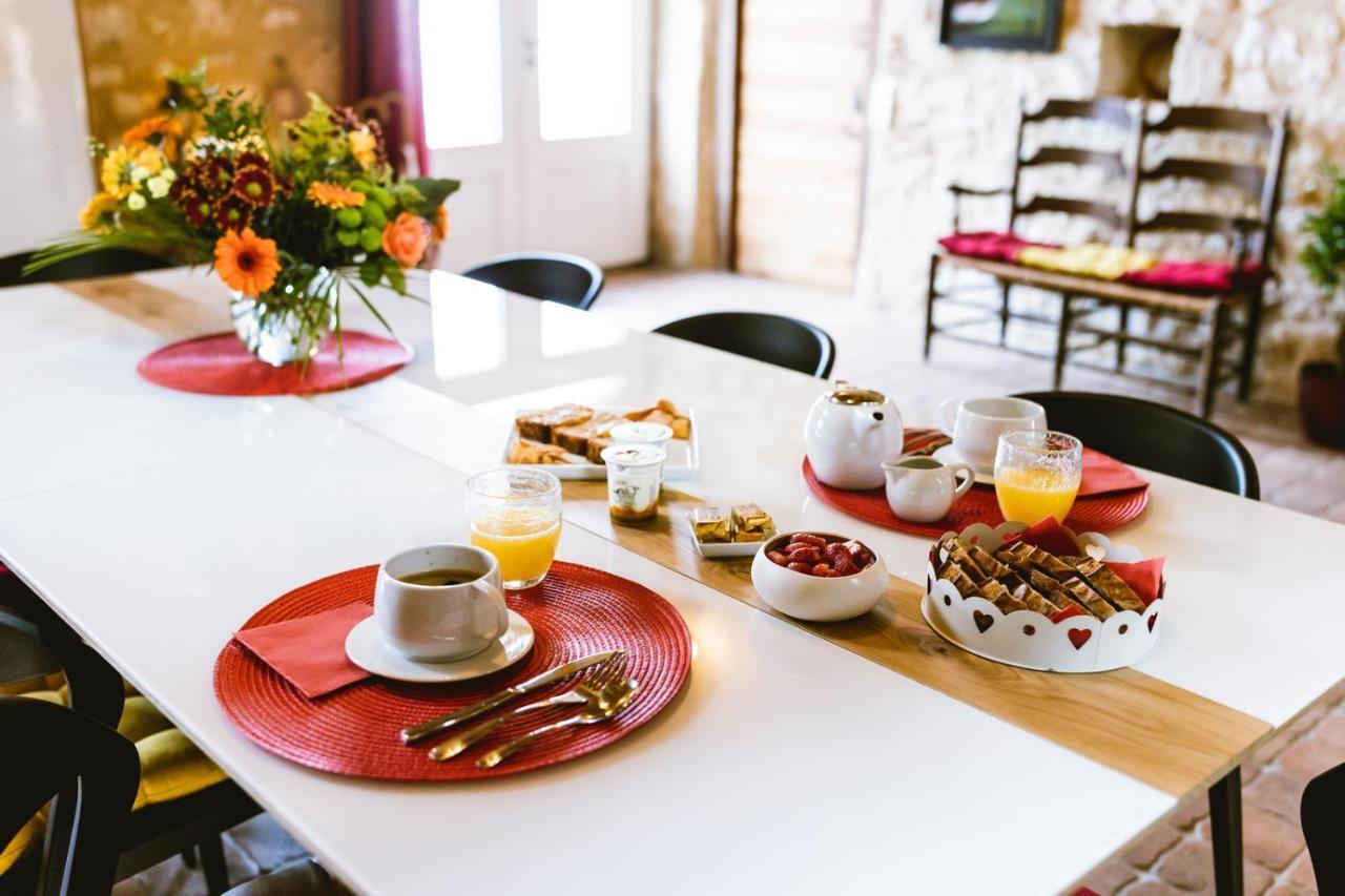 L'Esprit Du 24 Bed and Breakfast Rouffignac-de-Sigoules Εξωτερικό φωτογραφία
